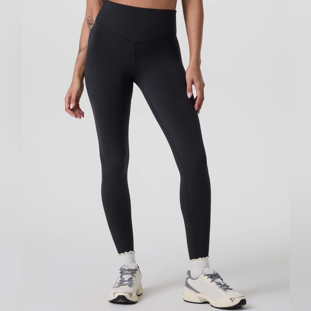 Vuori Black High-Waisted Leggings